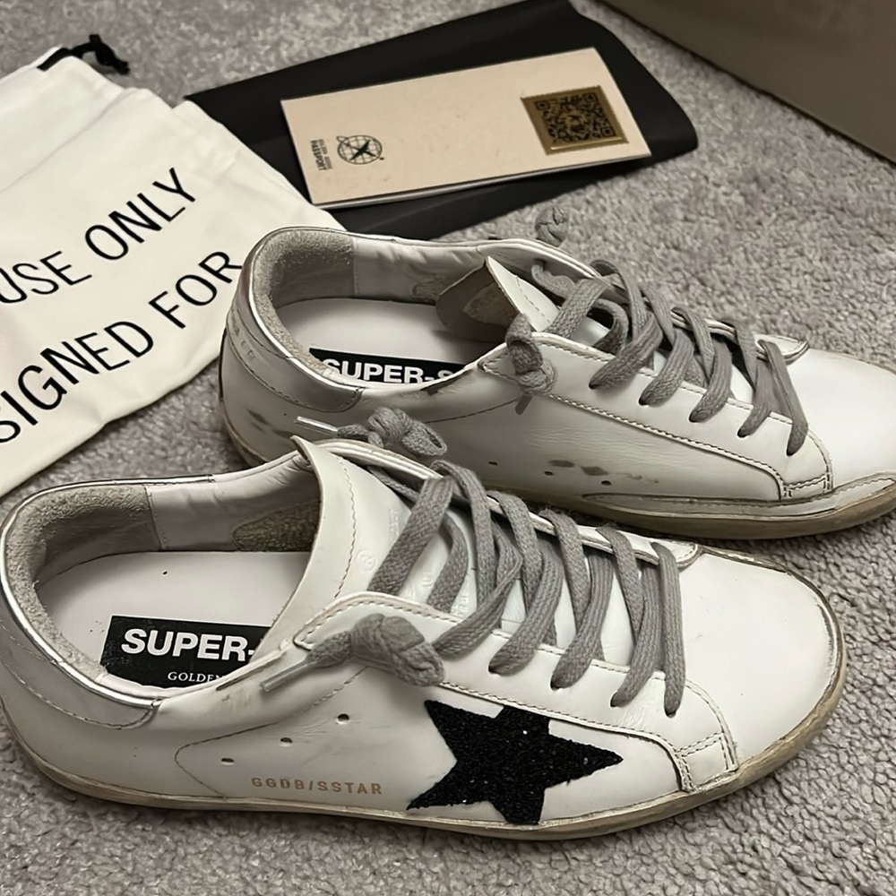 Neautral Golden Goose size 38